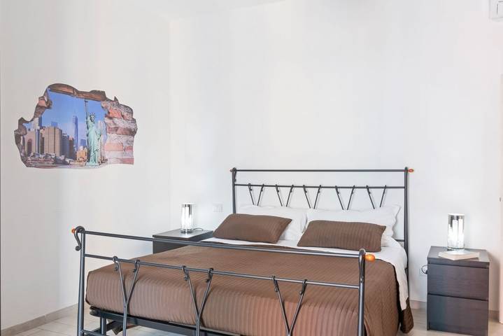Appartamento intero, Guesthost - Ampio appartamento per x5! - Osp. Maggiore! in Bologna, Provincia di Bologna