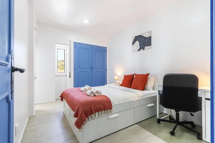 Casa de férias para 2 pessoas, com vista na Costa de Caparica