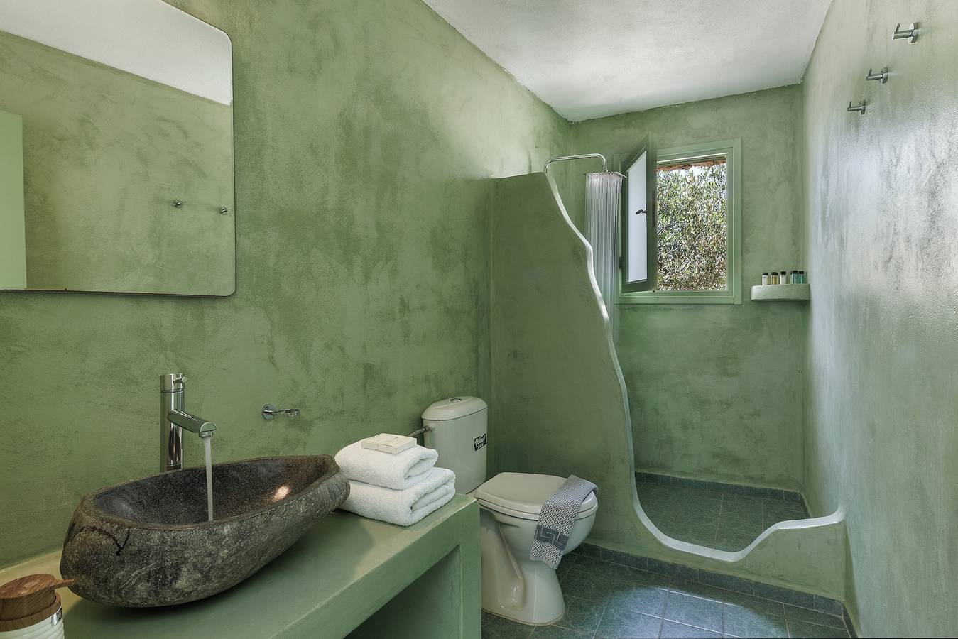 Entire holiday apartment, Apartment - Sleeps 4 - Parking - Sea View in Santorini