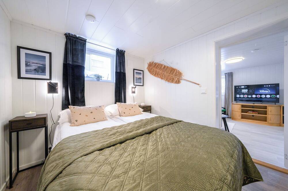 Ganze Wohnung, Senja New 1Br - Sea View + Northern Lights, Near Segla/Hesten, walk to ferry in Senja, Lenvik