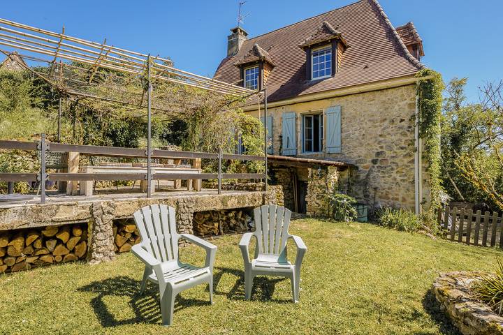 Gîte pour 4 personnes, avec piscine