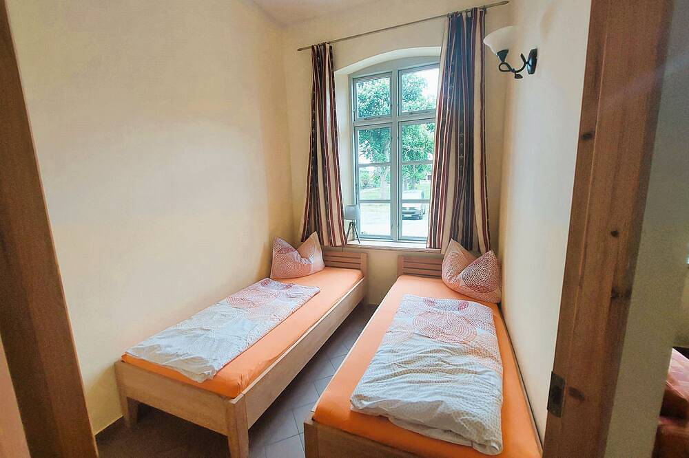 Ganze Wohnung, Kastaniengut Johannes  Objekt-Id 121251 - Gutshaus Kastaniengut Objekt-Id 121251 in Grabowhöfe, Mecklenburgische Seenplatte
