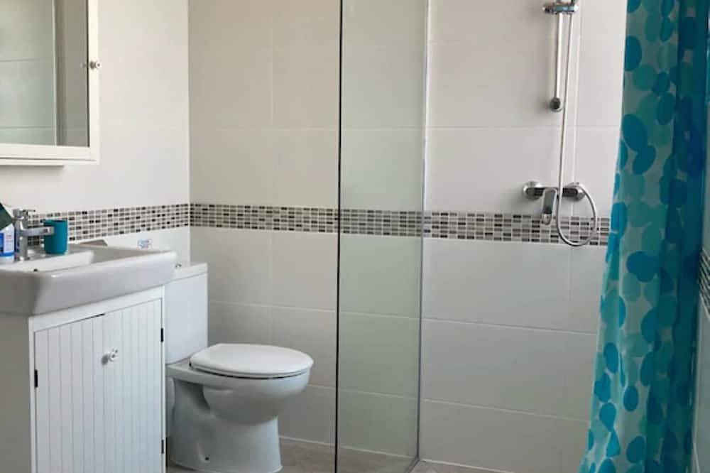 Modern Beach Style Villa, Close To Beach, Restos & Shops, Big Pool, Renovated. in Binibeca, Sant Lluís