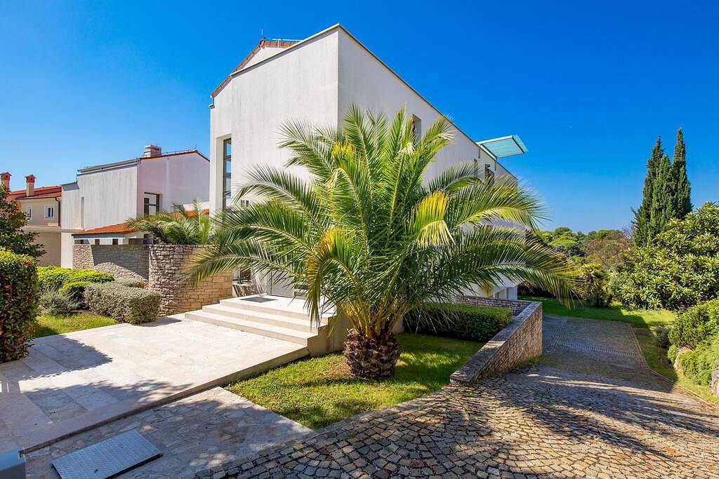Rm Grande Villa – Right Wing in Rovinj (Istria), Rovinj