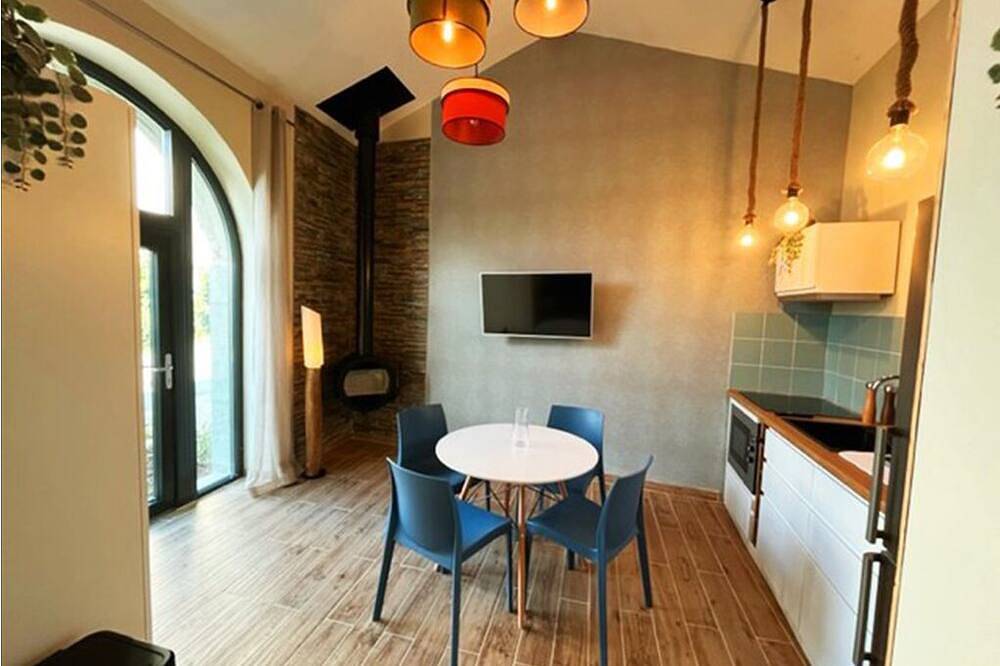 Charming cottage \"le Nid de Raymond\" located in a picturesque village Montolieu in Montolieu, Carcassonne und Umgebung