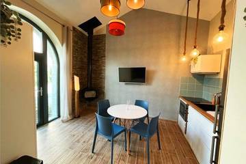 Gîte pour 4 personnes, avec jardin, animaux acceptés à Montolieu