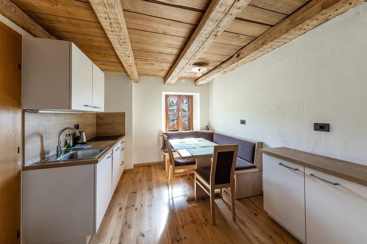 Hel lejlighed, Vacation Apartment "Malgorerhof Mathilde" with Mountain View, Wi-Fi and Balcony in Oberglaning - Cologna di Sopra, Jenesien