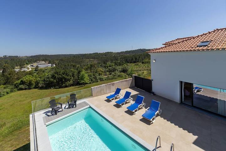 Villa für 8 Personen, mit Balkon - 1