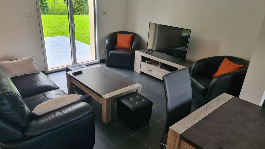 Location de vacances pour 6 personnes, avec jardin à Saint-Étienne-la-Thillaye - 2