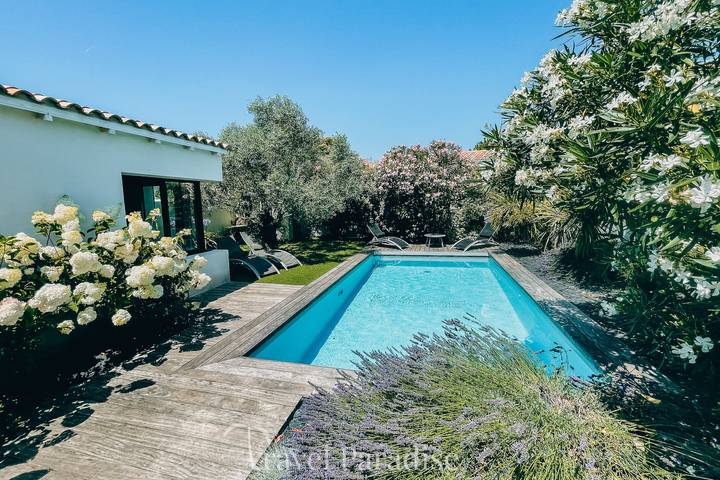 Villa pour 8 personnes, avec jardin ainsi que terrasse et piscine en Charente-Maritime - 2