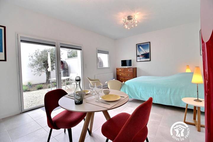 Gîte pour 2 personnes, avec jardin à Étel - 4