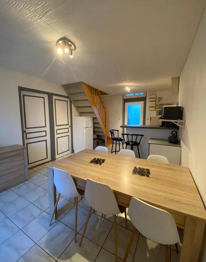 Location de vacances pour 8 personnes, avec terrasse et jardin à La Machine - 2