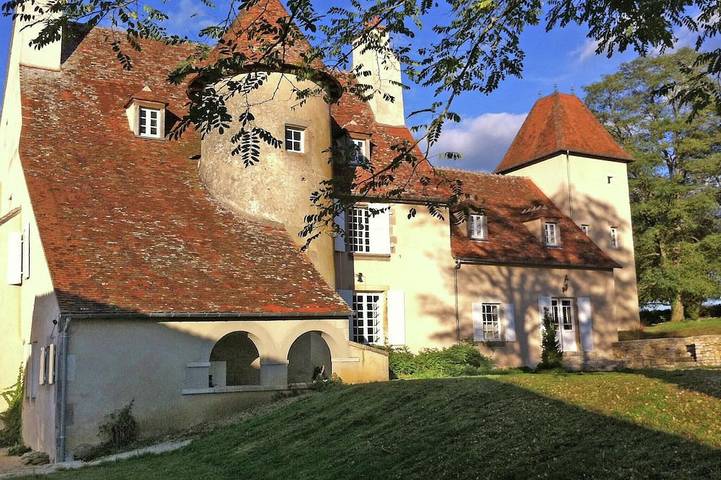 Château pour 8 personnes, avec jardin en France