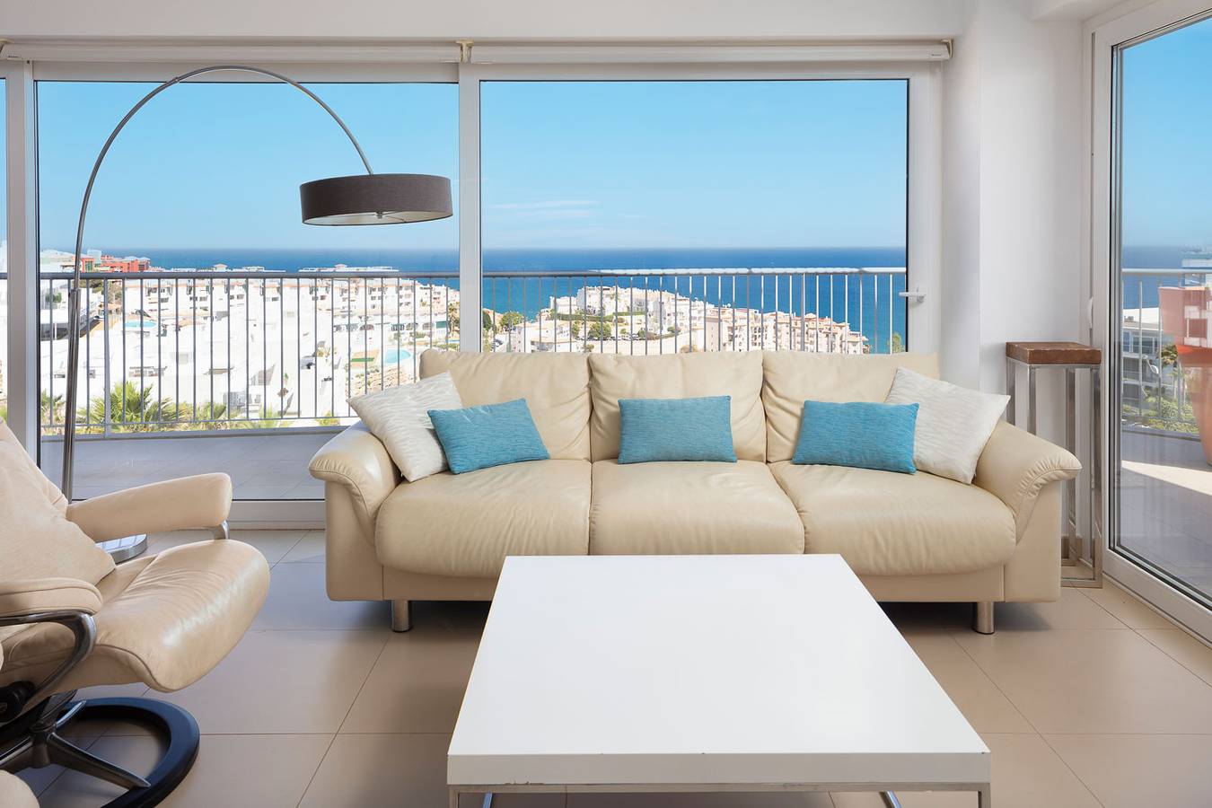 Entire apartment, Higueron Signature Suite in La Capellania, Benalmádena