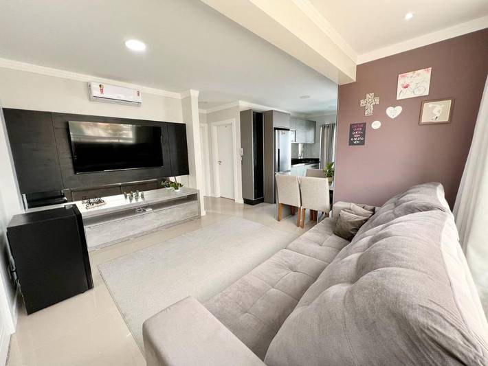 Casas e apartamentos de temporada para 5 pessoas, com balcão em Porto Belo