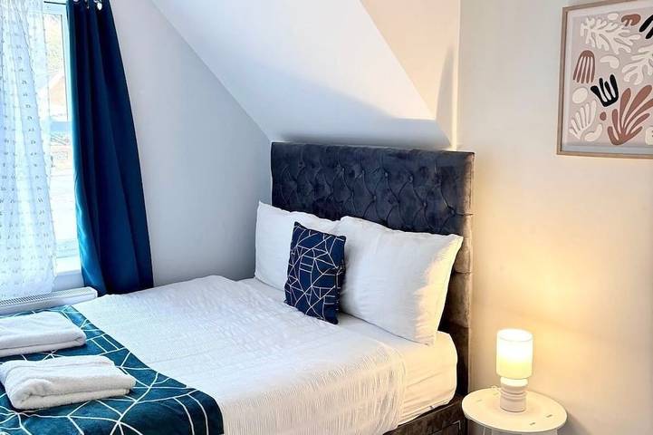 Ganze Wohnung, Modern Flat • Castle Views & Free Parking in Dover, Kent