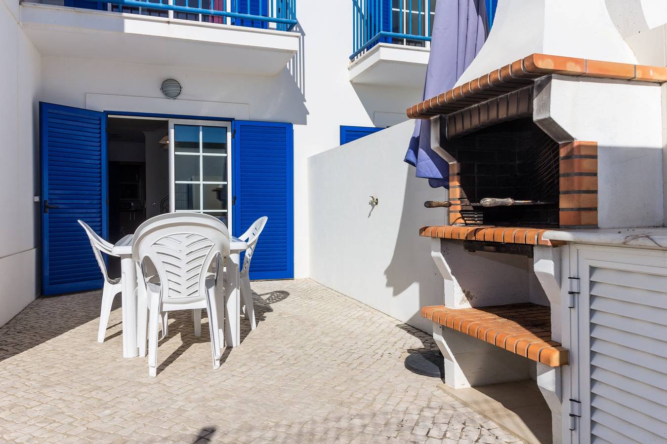 3 bedroom villa on the 1st line of beach and Wi-Fi by Algarvemanta (8V3) in Praia da Manta Rota, Parque Natural da Ria Formosa