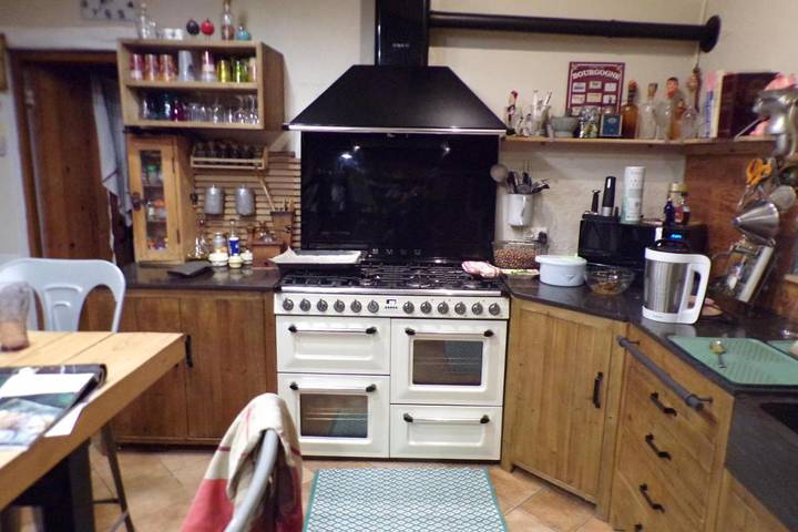 Location de vacances pour 3 personnes, avec jardin ainsi que piscine et vue à Saint-Martin-de-Gurson - 2