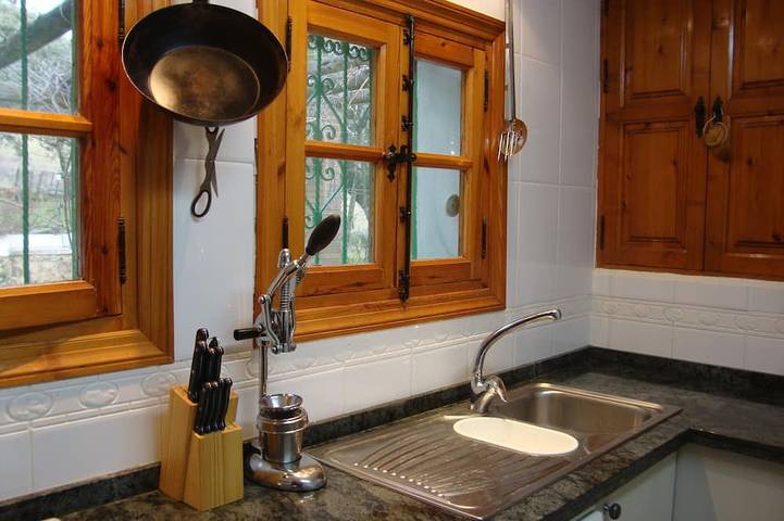 Gîte pour 14 personnes, avec jardin ainsi que balcon et sauna à Casarabonela - 4