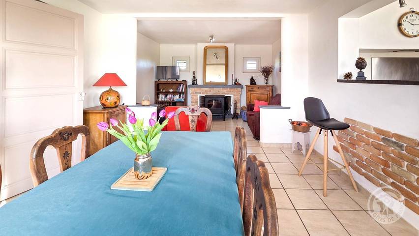 Gîte pour 4 personnes, avec jardin dans Loucrup