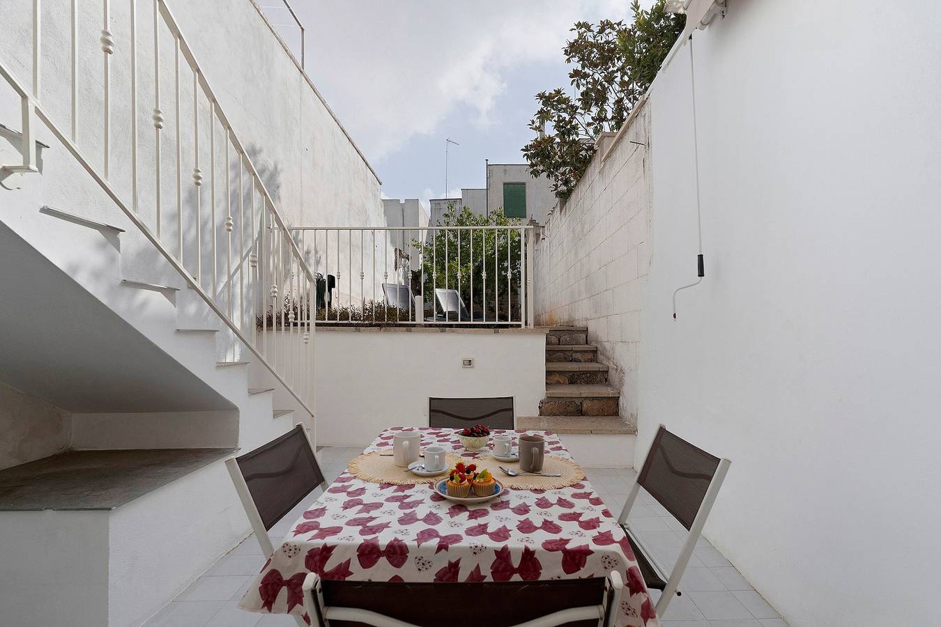 Apartamento entero, Apartamento 'Dimora Collina 3' con terraza, Wi-Fi y aire acondicionado in Sannicola, Golfo de Tarento
