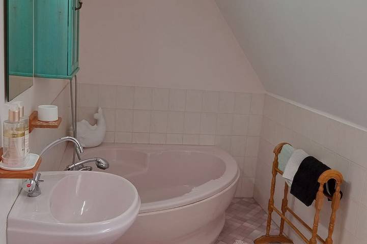 Location de vacances pour 6 personnes, avec jardin et terrasse, animaux acceptés à Sourdeval - 3