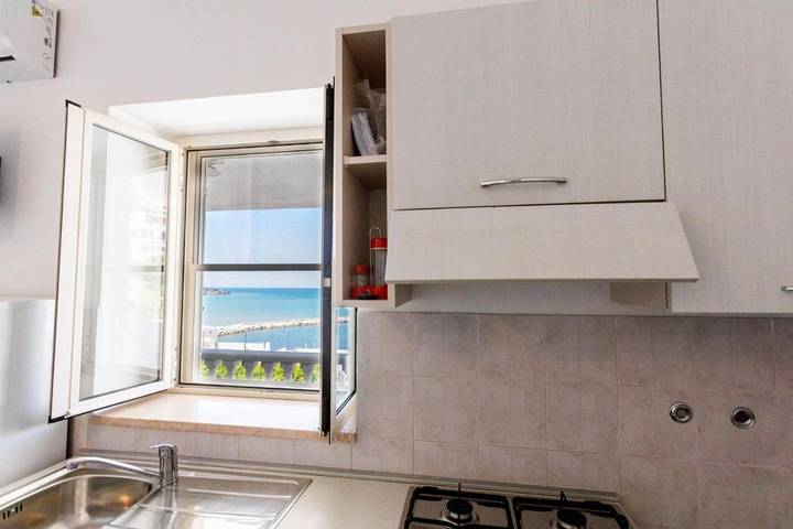 Location de vacances pour 6 personnes, avec balcon et vue à Peschici - 4