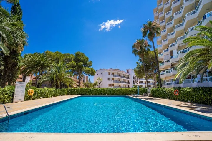 Appartement de vacances pour 3 personnes, avec piscine ainsi que jardin et vue - 1