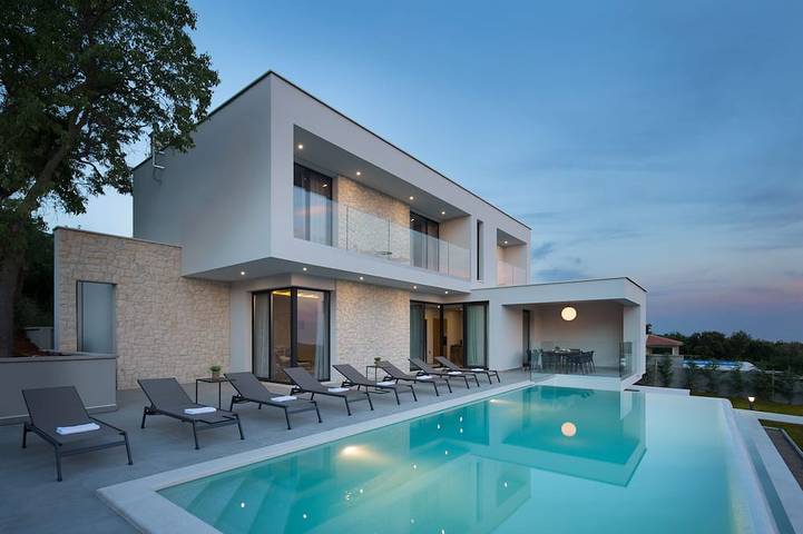 Ferienhaus für 8 Personen, mit Balkon