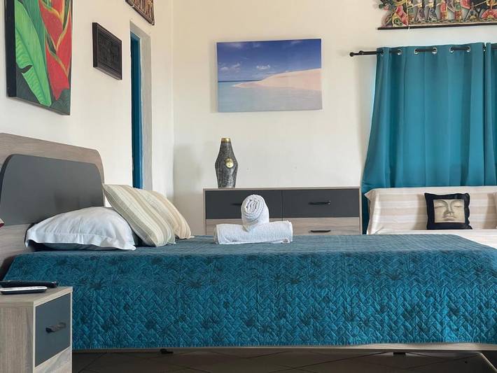 Hôtel pour 2 personnes, avec vue ainsi que piscine et jardin à Mamoudzou - 4