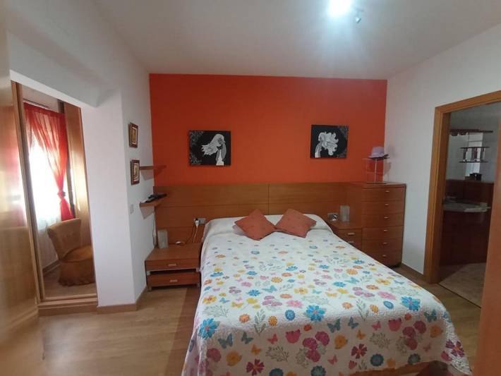 Casa de vacaciones para 16 personas, con jardín además de vistas y piscina en Provincia de Cuenca - 3