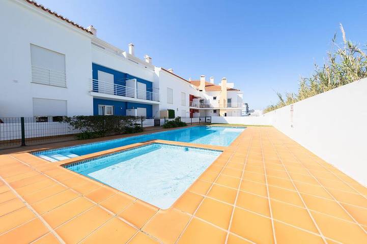 Ferienwohnung für 4 Personen, mit Garten und Balkon sowie Pool in Baleal