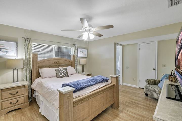 Vacation rental for 10 people, with balcony and yard, with pets in Seminole County