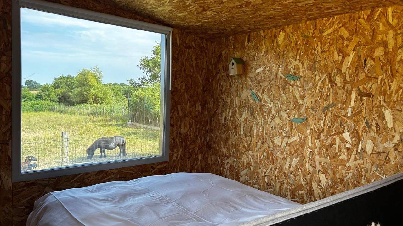 Queen Room with Garden View in Vallet (Loire-Atlantique), Région de Nantes