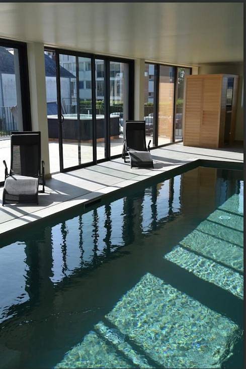 Hotel für 2 Personen, mit Terrasse und Whirlpool sowie Garten und Pool in Roscoff