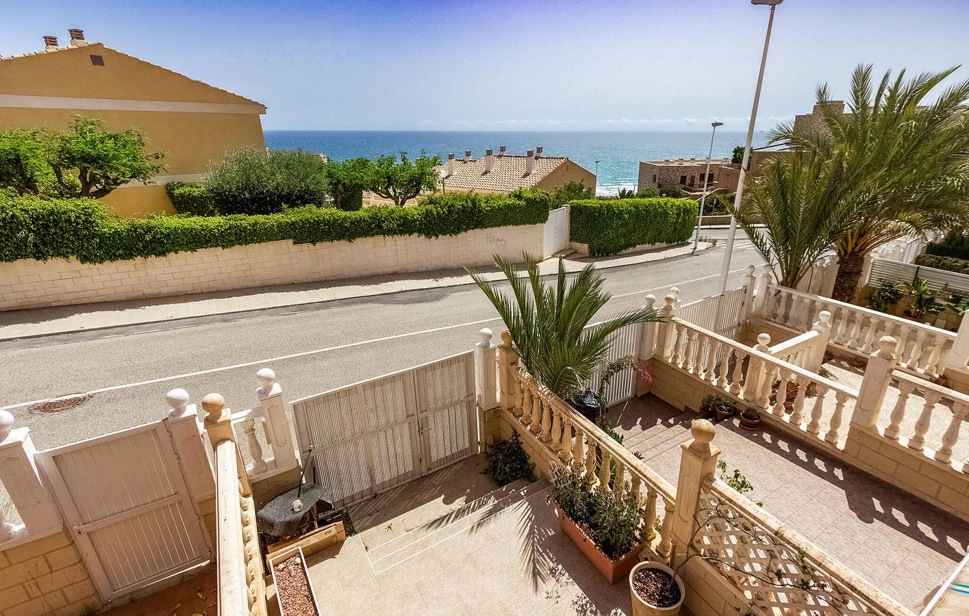 Playa de Los Arenales 400m Apartment with Pool & Terrace in Los Arenales del Sol, Elche
