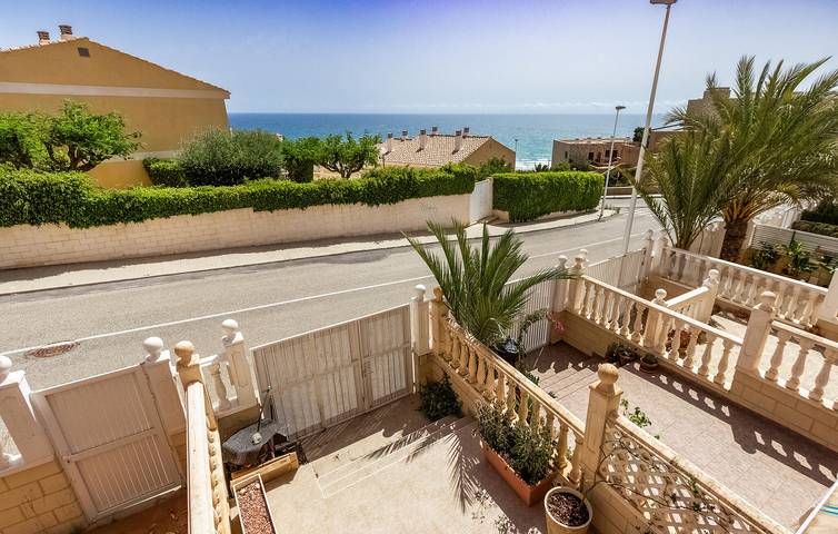 Location de vacances pour 4 personnes, avec piscine et terrasse à Elche - 2