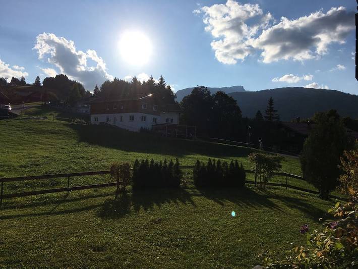 Gezellig appartement met keuken, terras en vlak bij skipistes en restaurants in Hirschegg Kleinwalsertal, Mittelberg