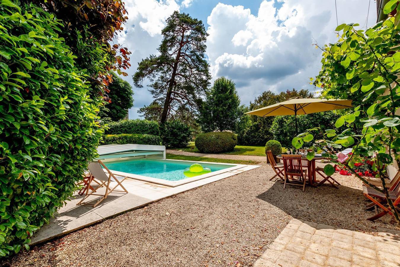 Les Trois Cèdres in Atur, Périgord Blanc
