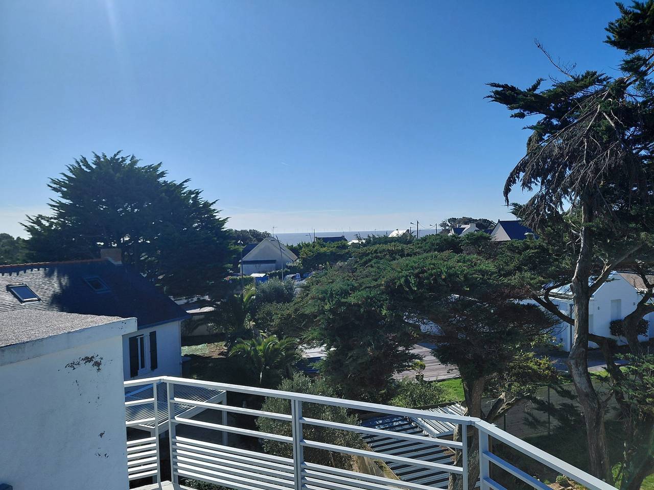 Les terrasses de Joce: Modernidad y luz cerca de la playa in Batz-sur-Mer, Côte de Jade
