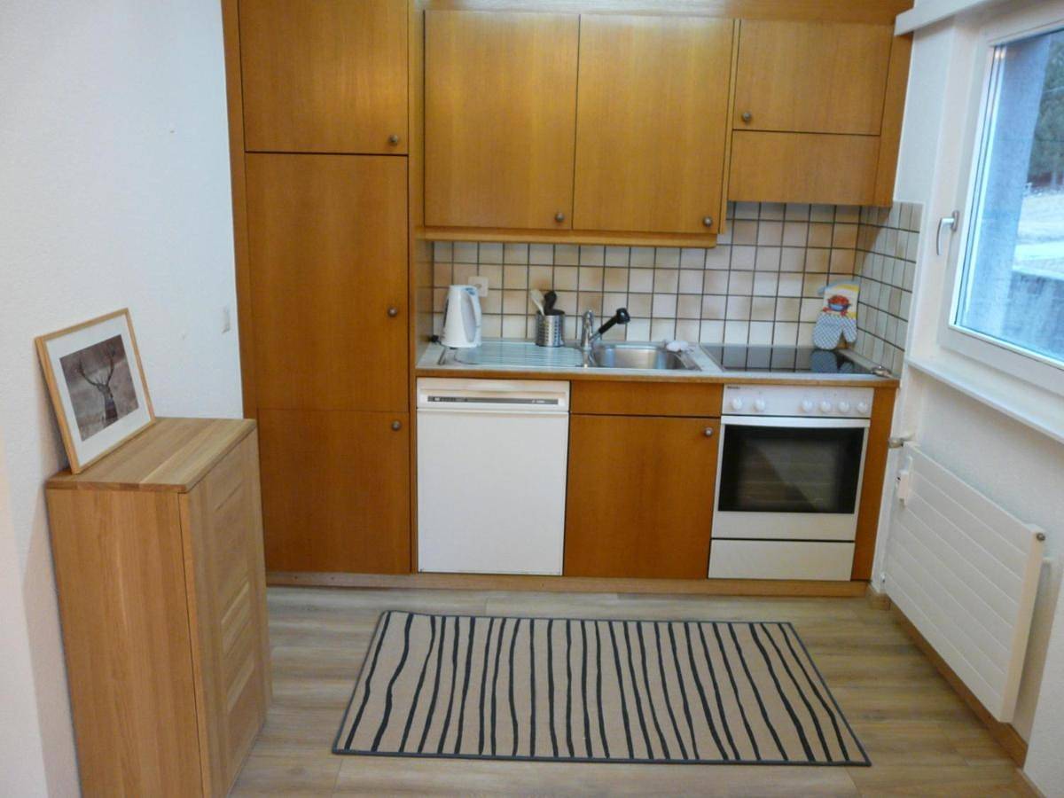 Ganze Wohnung, Apartment with Garden View in Randa, Walliser Alpen