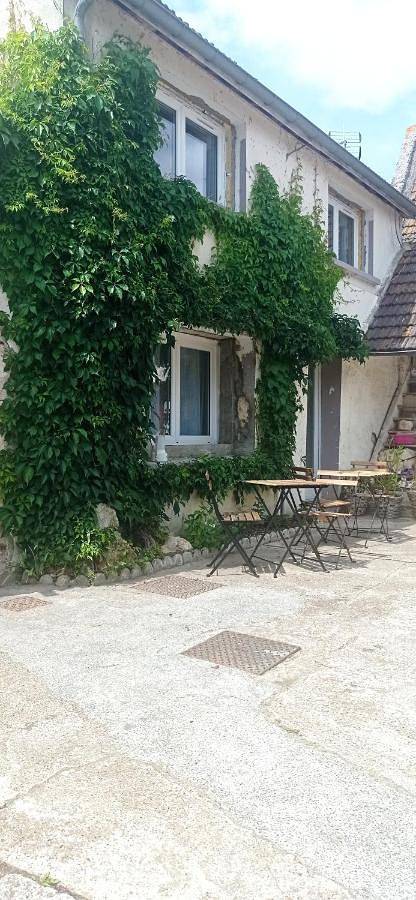 Gîte pour 5 personnes, avec terrasse et jardin à Sacy-le-Grand