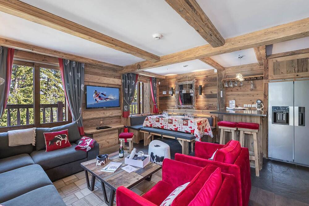 Cozy chalet near slopes with parking in Courchevel 1850, Saint-Bon-Tarentaise