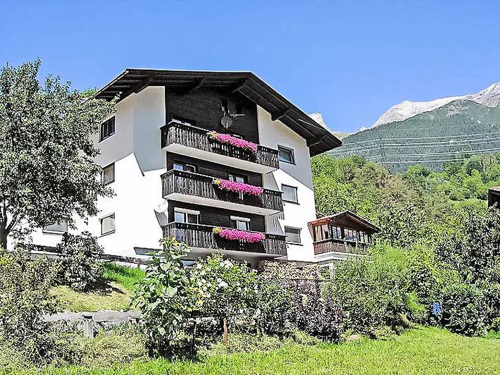 Ferienwohnung für 10 Personen, mit Balkon und Terrasse in Pians