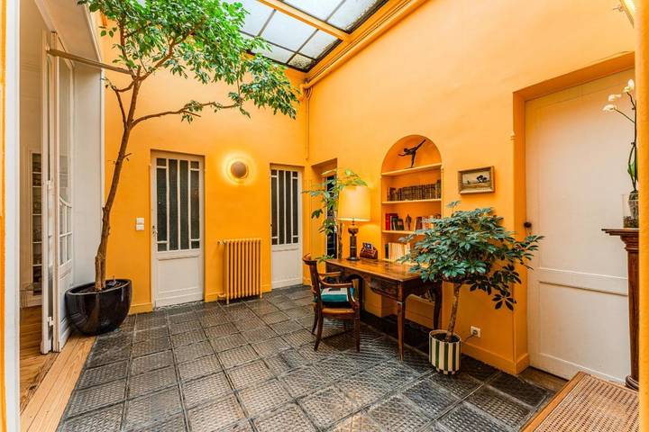 Gîte pour 6 personnes dans Basilique Saint-Seurin de Bordeaux - 2