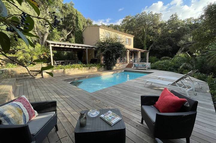 Villa pour 8 personnes, avec jardin et terrasse à Rayol-Canadel-sur-Mer