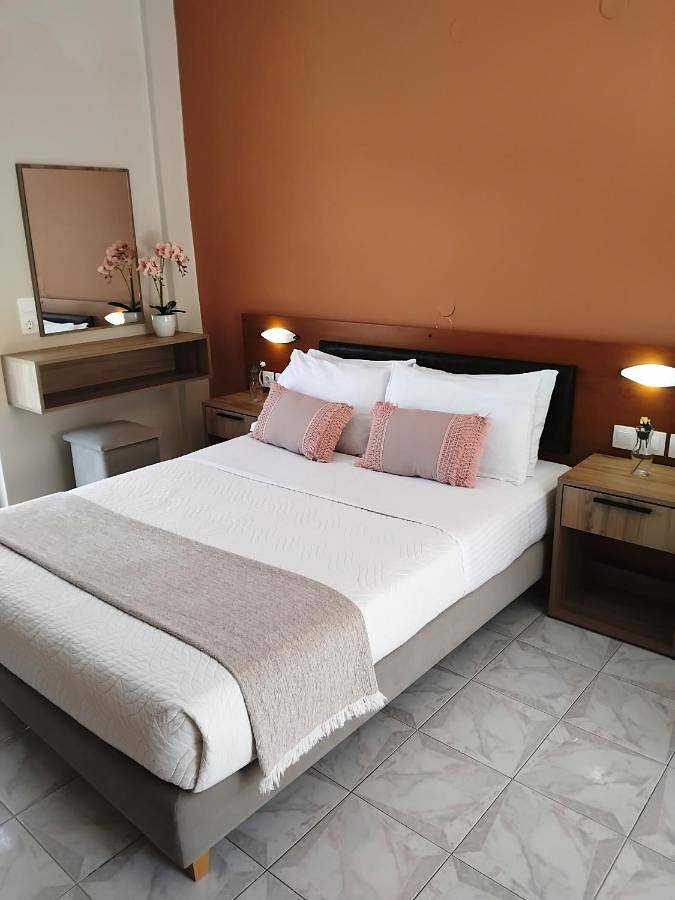 Ferienwohnung für 3 Personen, mit Garten und Ausblick, mit Haustier in Kalamaki