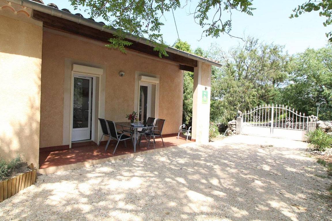 Gîte "le Mazet des Campanes" in Saint-Alban-Auriolles, Ardèche