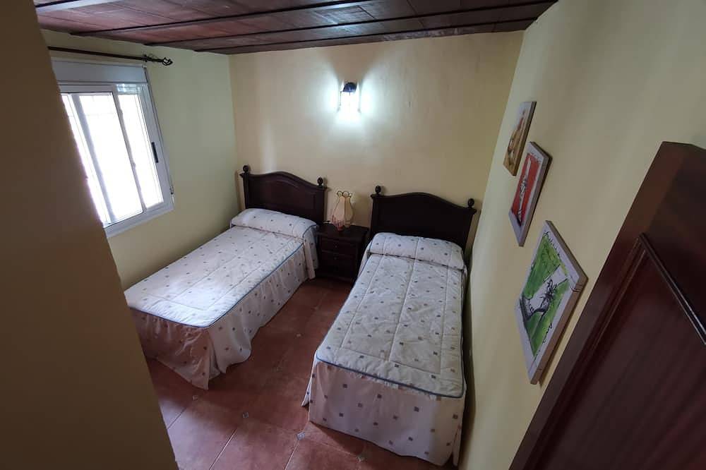 Landelijk Huis Met Zwembad. Chalet Alcazaba in Pizarra, Málaga Provincie