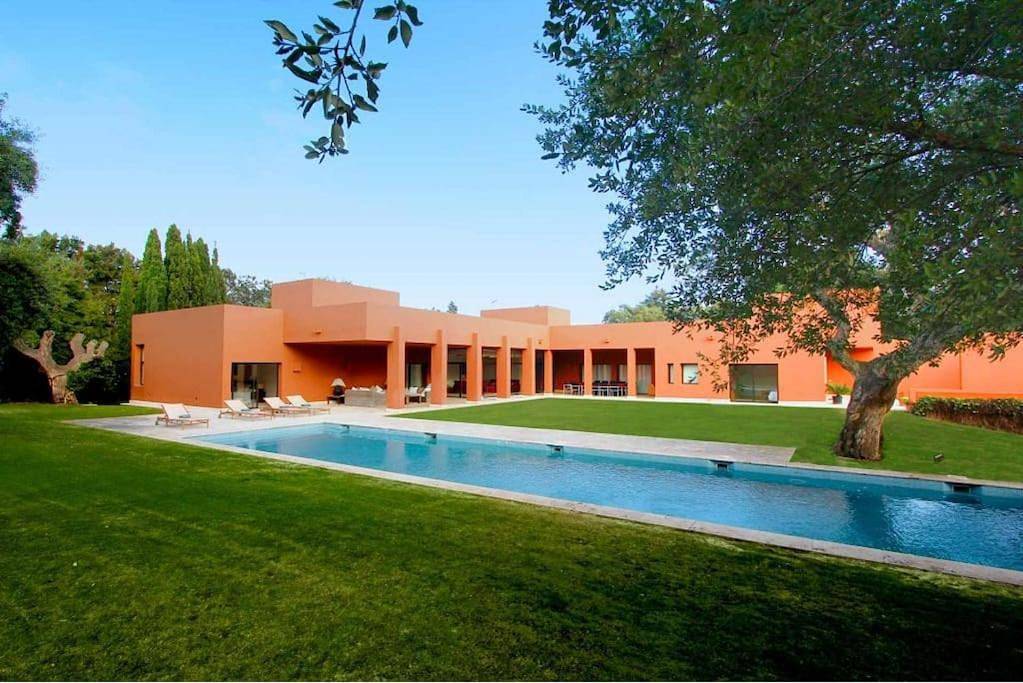 Chalet moderno en Sotogrande costa in Sotogrande, San Roque